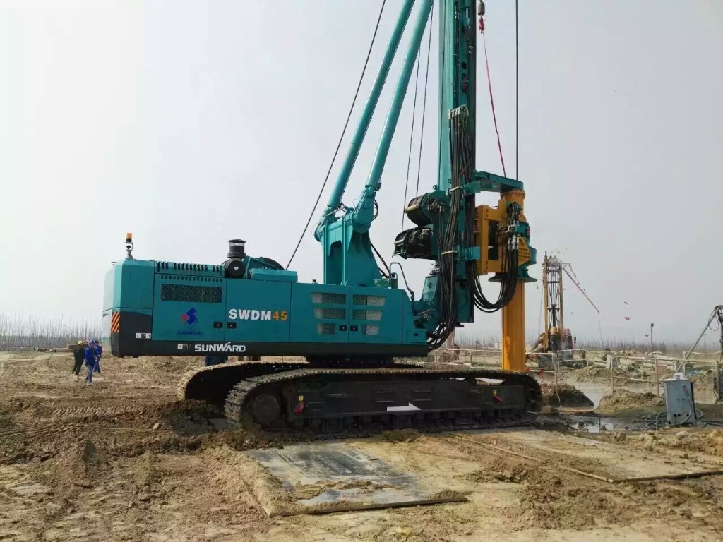 113.98米!山河智能大型旋挖钻机三门峡大桥精彩处子秀