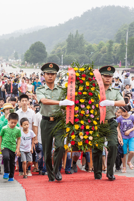 开挖机,坐游艇、飞机 山河智能开展员工家属开放日活动