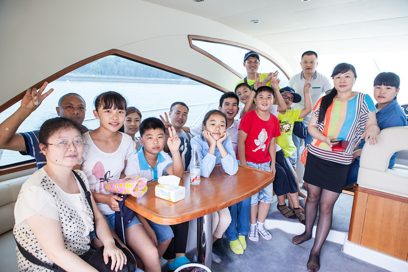 开挖机,坐游艇、飞机 山河智能开展员工家属开放日活动