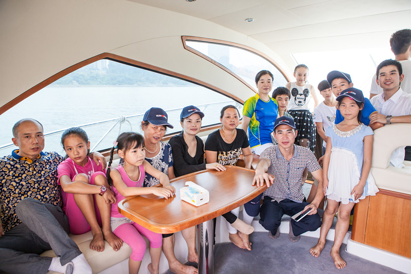 开挖机,坐游艇、飞机 山河智能开展员工家属开放日活动