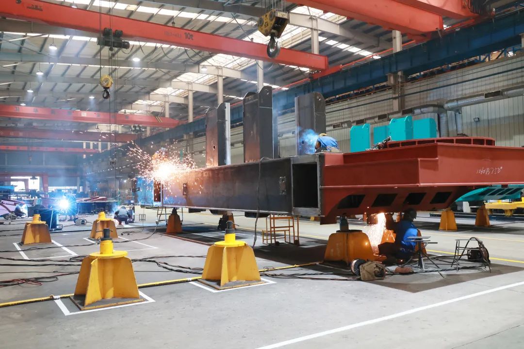 向着冲刺目标全力以赴!山河智能正式开工