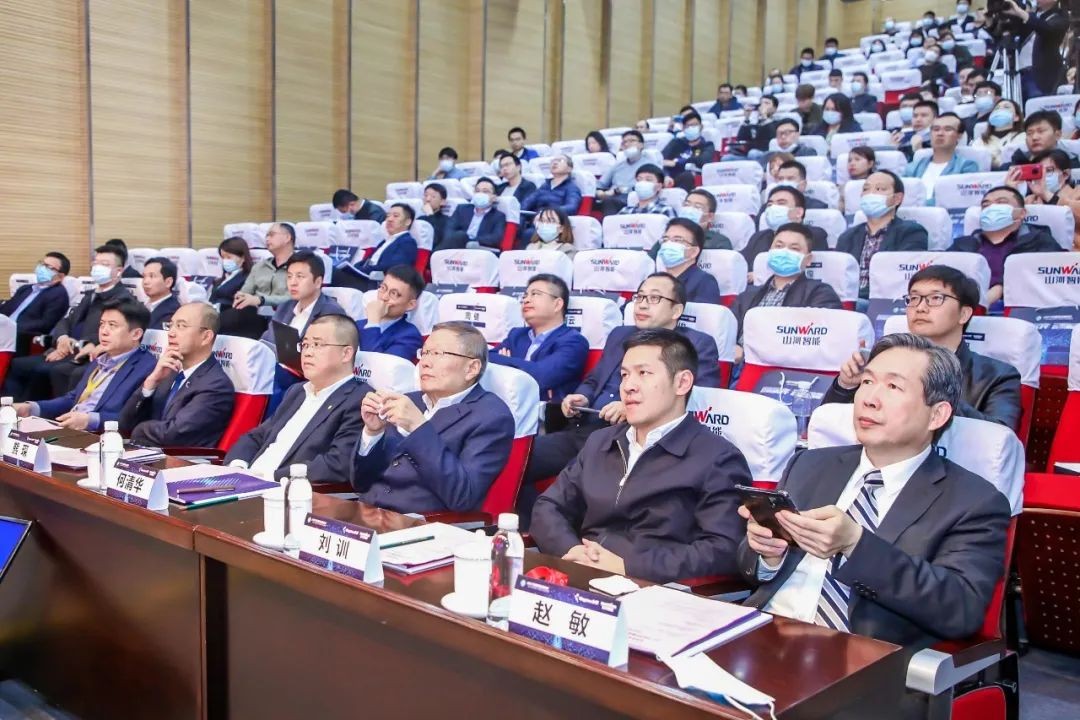 信息技术与制造业如何深度融合发展？行业大咖云集山河现场论道