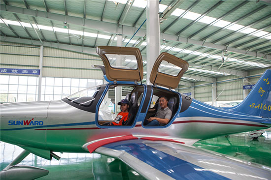 这个夏天，亲子玩转山河智能“三栖”装备