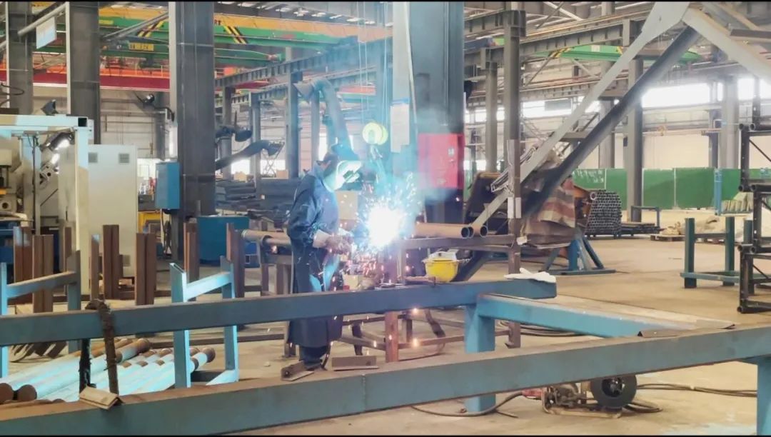 bet365网站 - 图集 | 战高温，迎“烤”验！山河人在行动