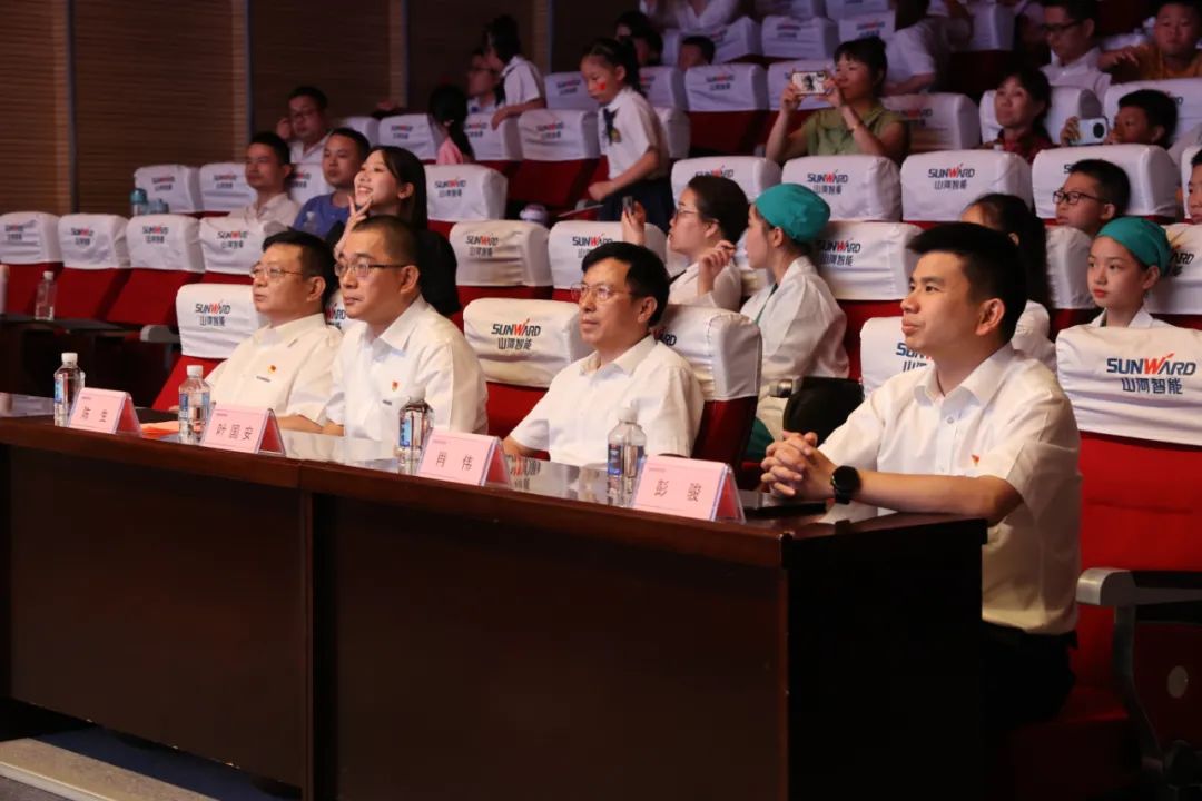 bet365体育投注，bet365在线体育投注 - 缤纷“暑”假，不负所“托”！山河智能职工子女暑期托管班结业啦